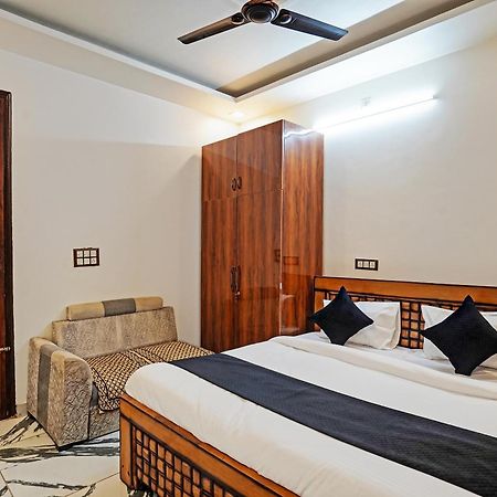 Hotel Play- Platinum Sector144 Couple Friendly Noida Exterior foto
