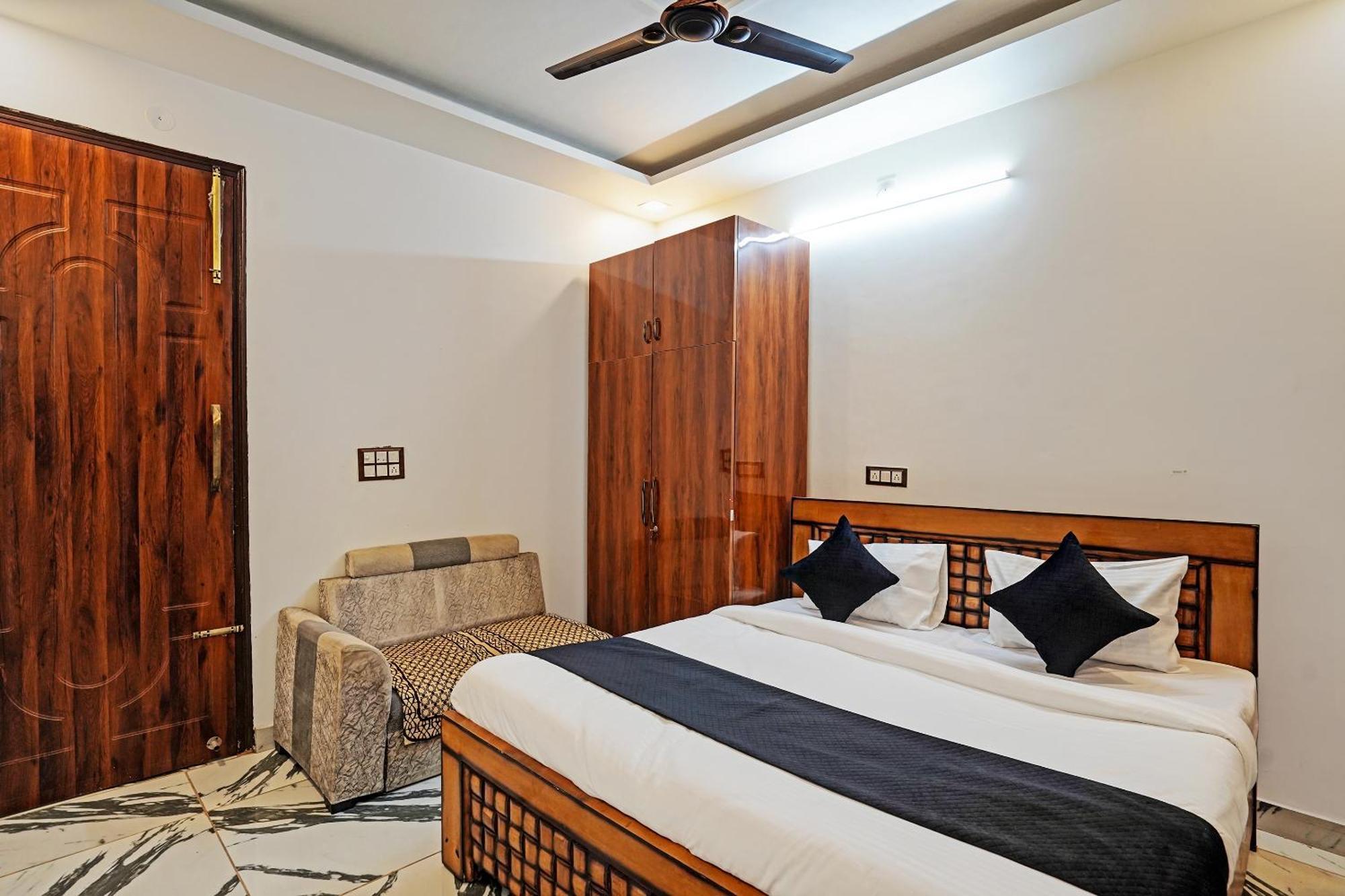 Hotel Play- Platinum Sector144 Couple Friendly Noida Exterior foto