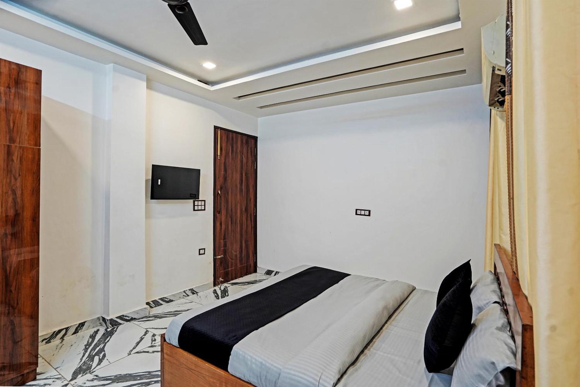 Hotel Play- Platinum Sector144 Couple Friendly Noida Exterior foto